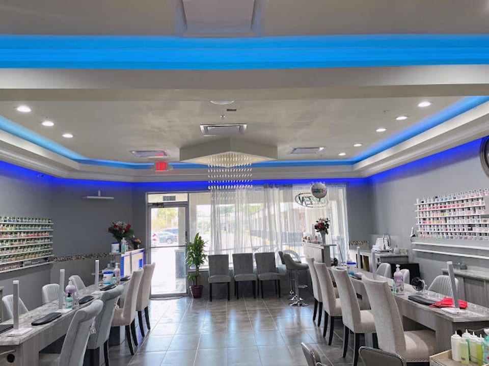 PURE NAIL BAR photo 1