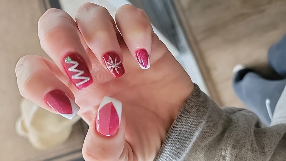 Lovely Nails photo 1
