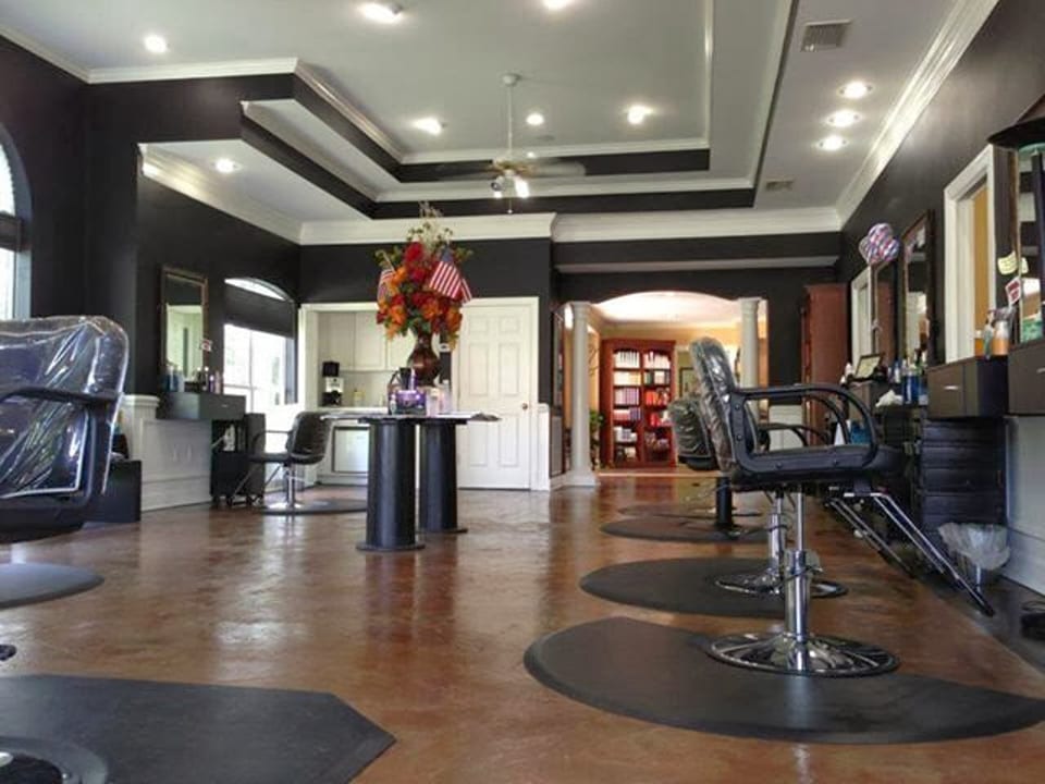 Hidden Hills Salon photo 1