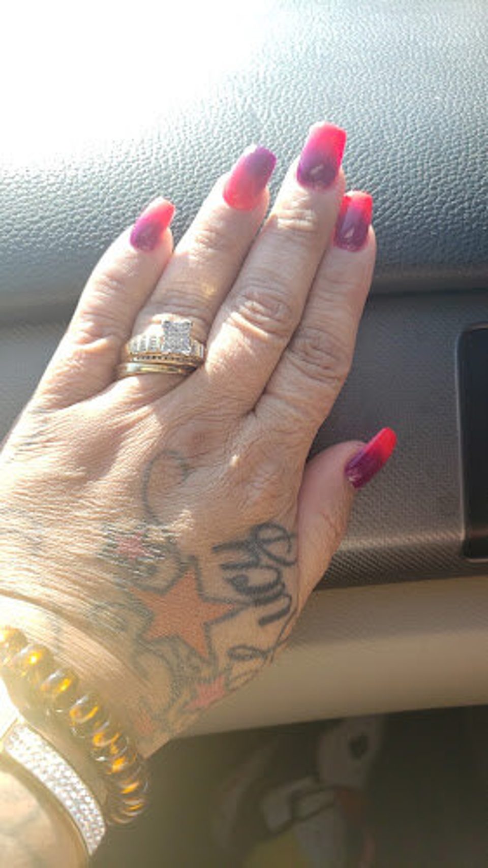 Nails True photo 1