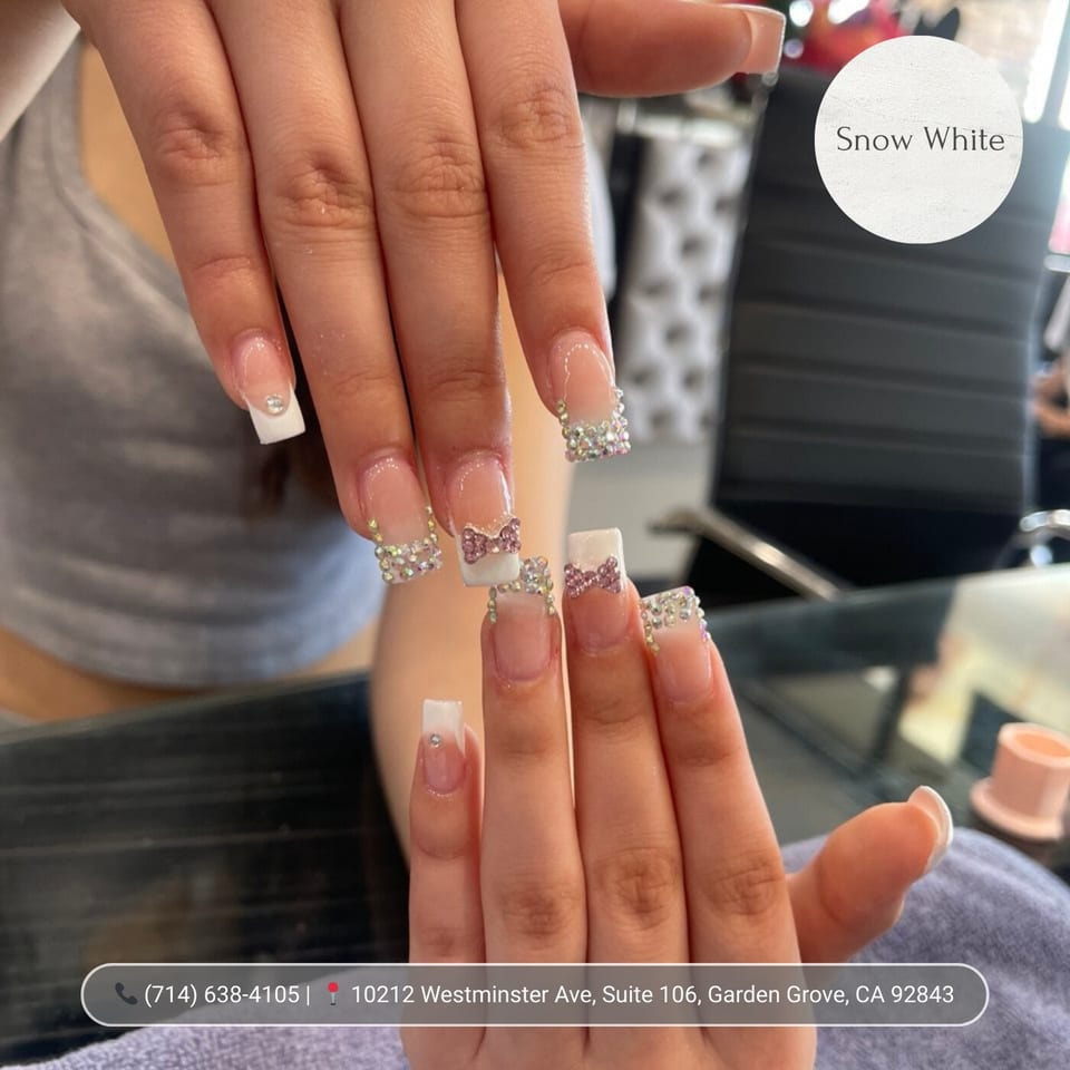 Snow White Hair & Nails photo 2