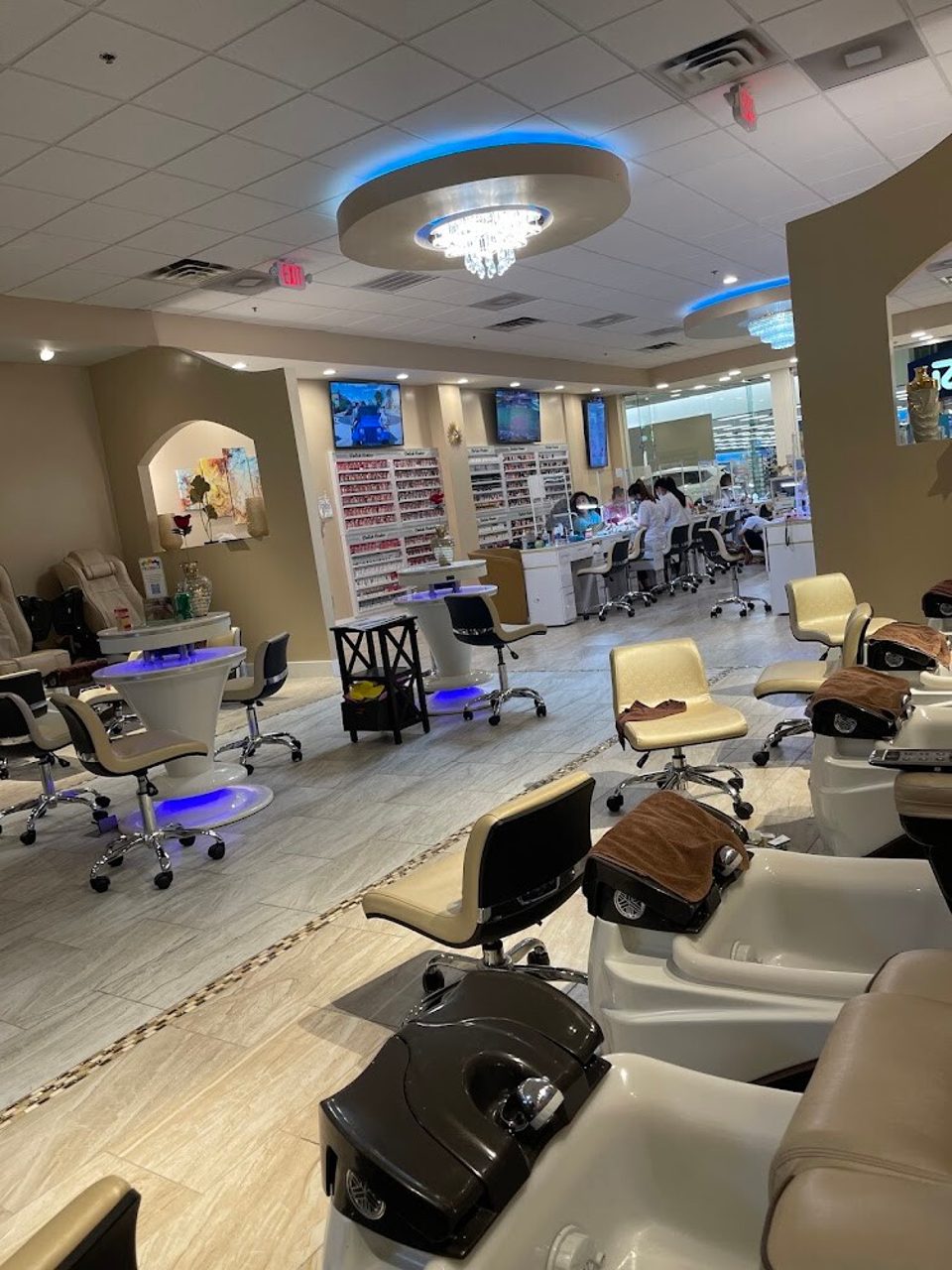 Luxury Nail Bar photo 1