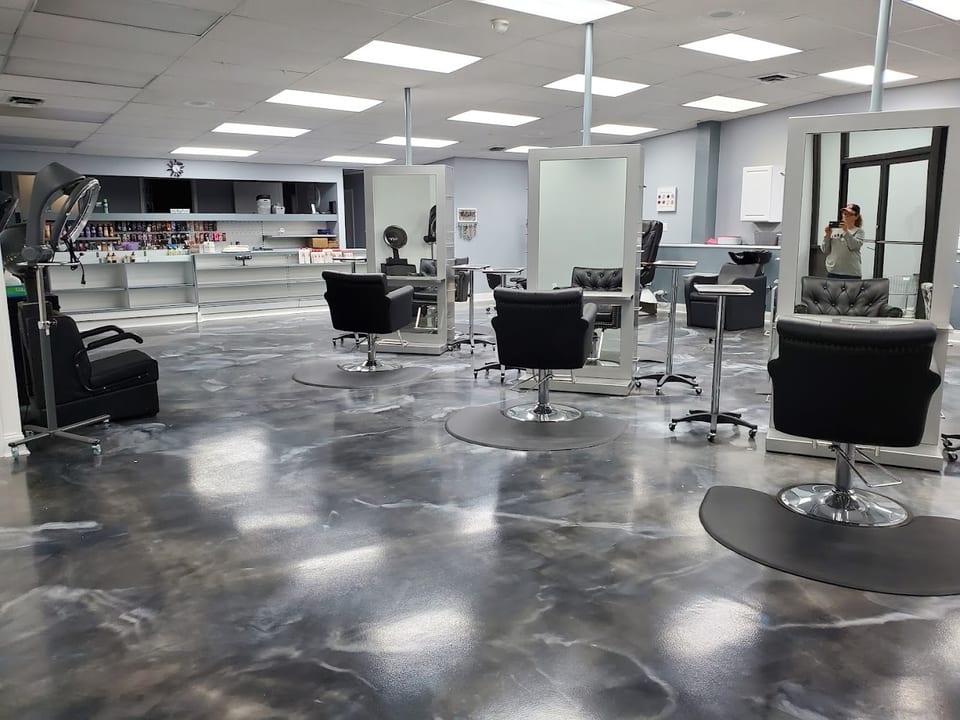 Color Me Crazy Salon and Spa photo 1