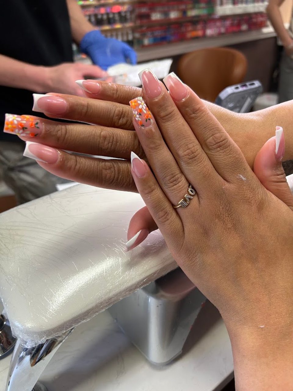 Luxury Nails & Spa photo 1