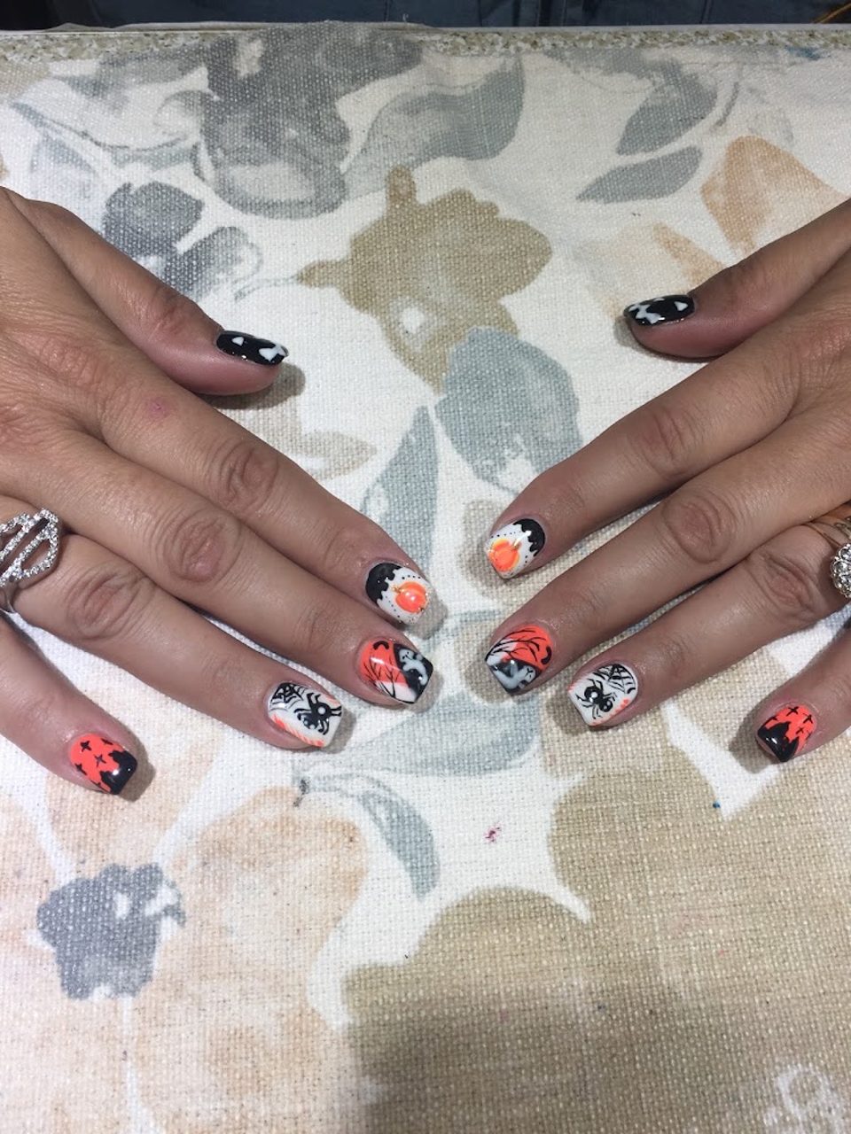 T P NAILS photo 1