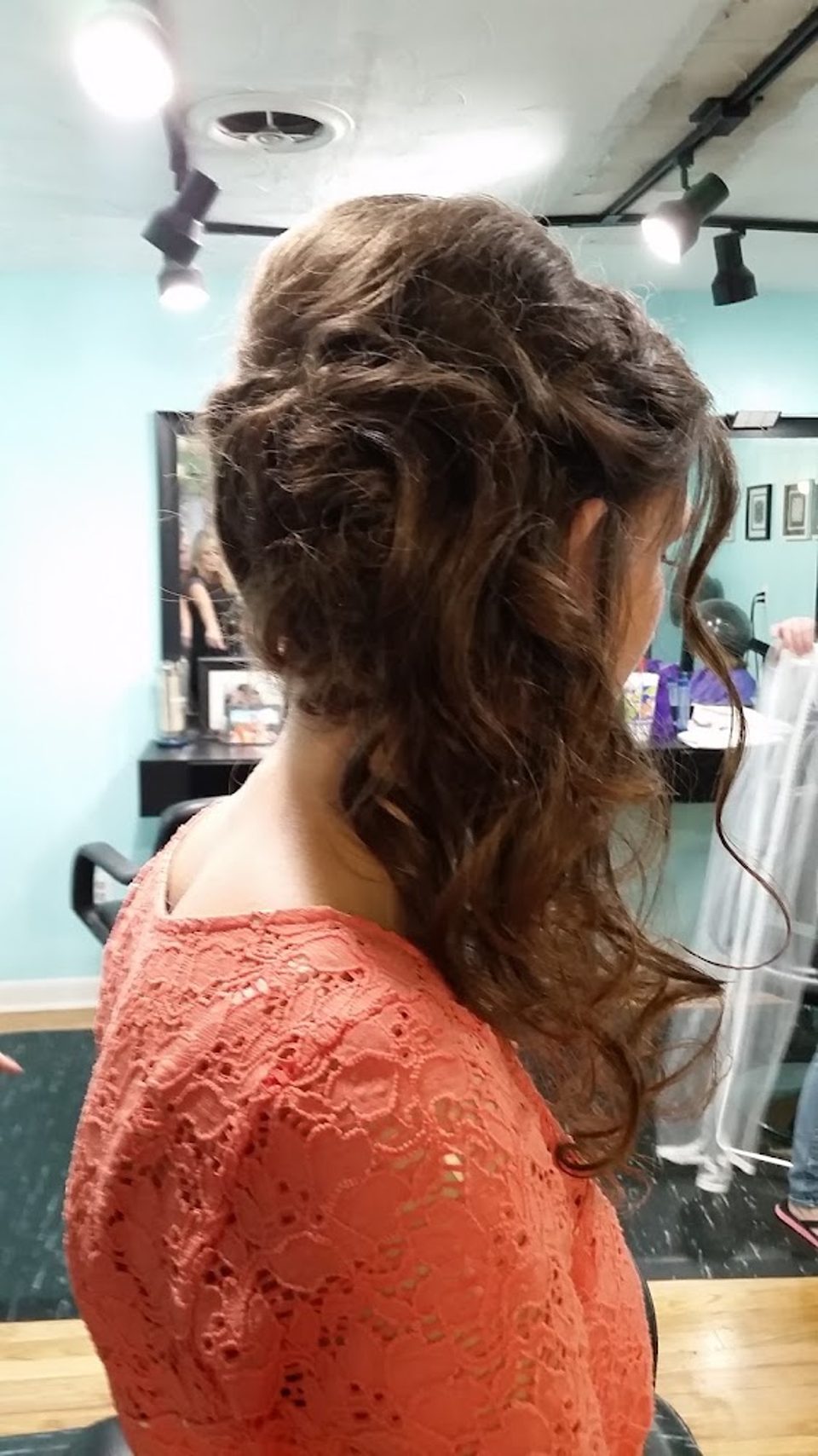 Twisted Scissor Salon photo 1