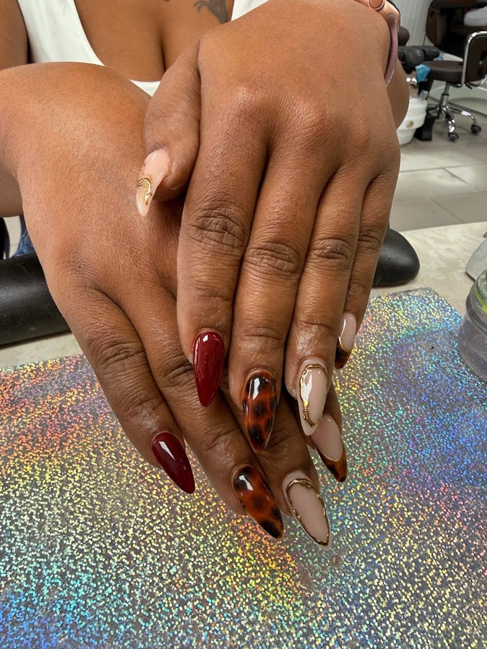 V Nails & Spa photo 1