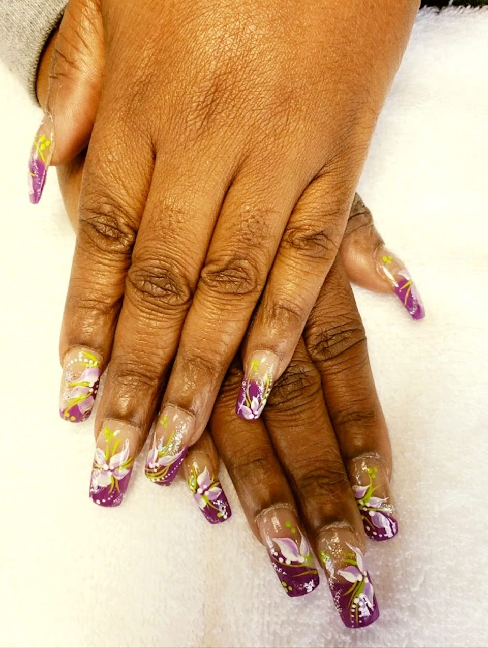 CH Nail photo 1