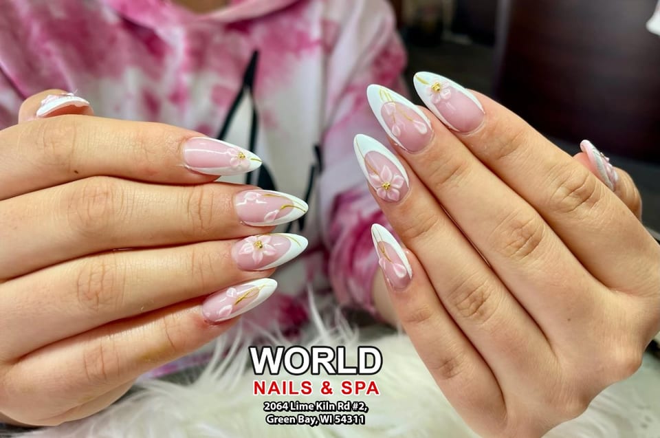 World Nails & Spa photo 1