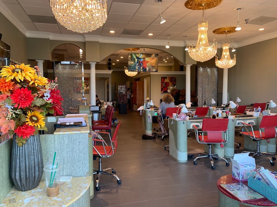 US Nails & 2E Organic Braemar Village photo 1