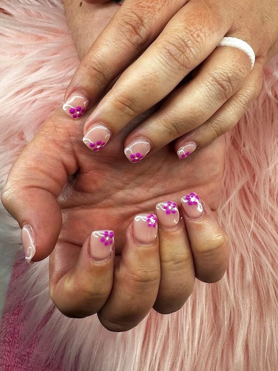 VQ Nails photo 1