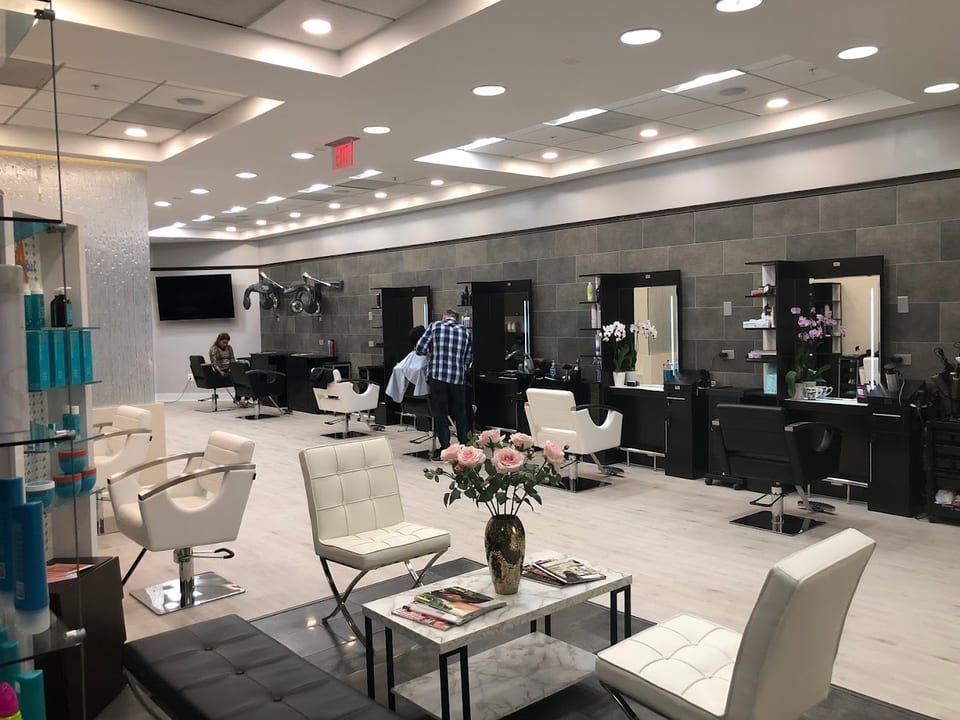 Ash Salon & Spa photo 1