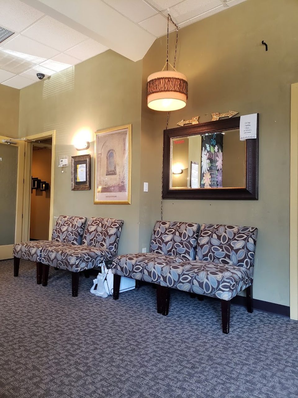 Destress Express Massage & Spa photo 1