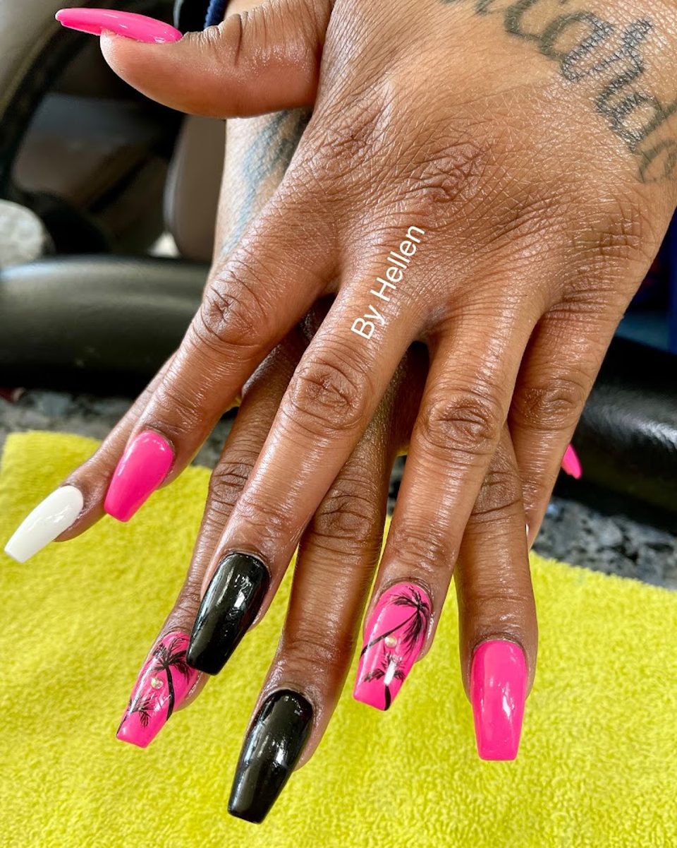 Hillwood Nails Spa & Lashes photo 1