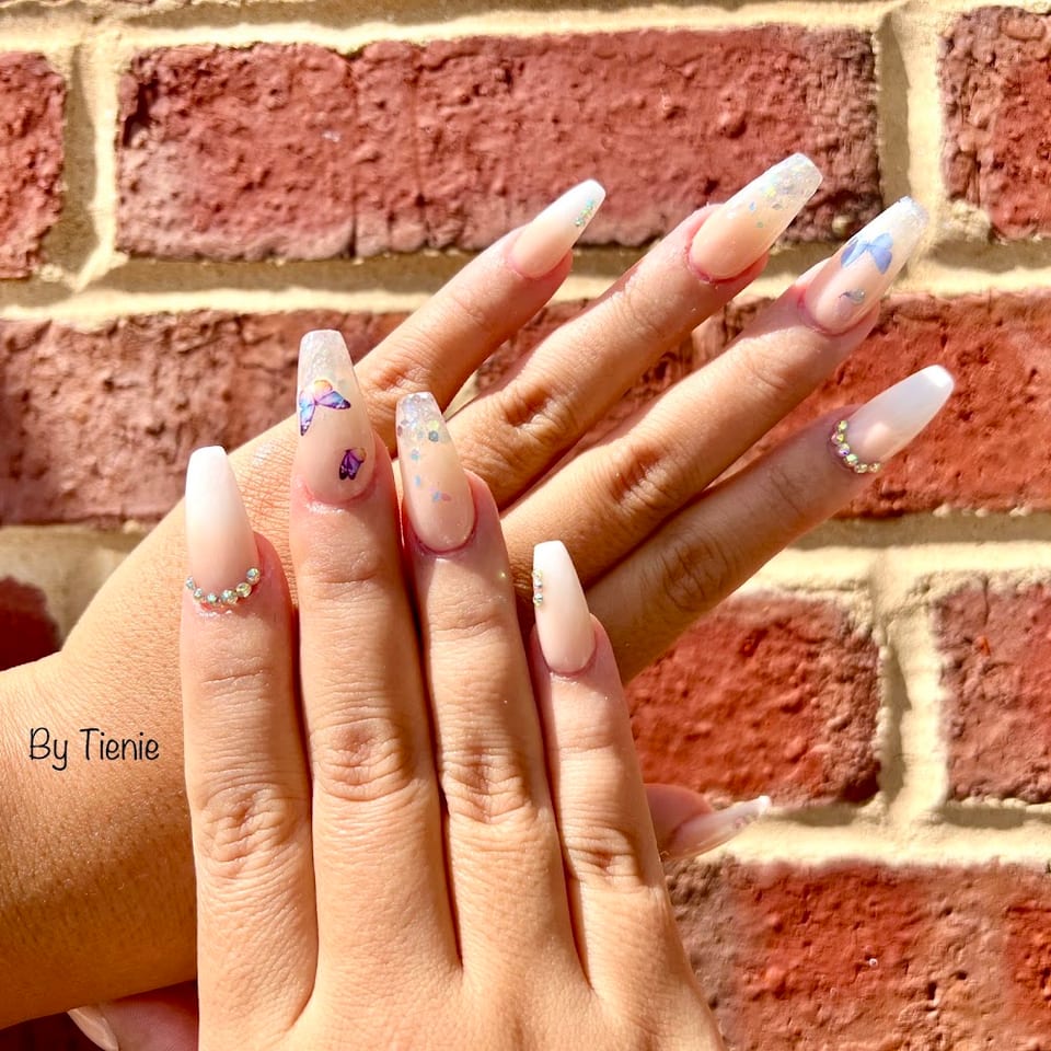 Hollywood Nails photo 1