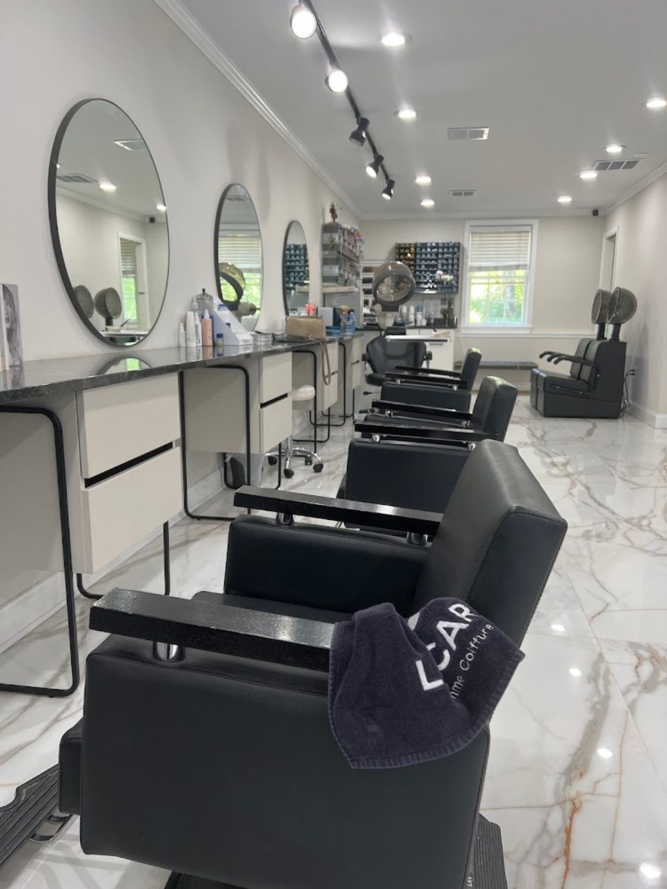 Le Carré Hair Salon photo 1