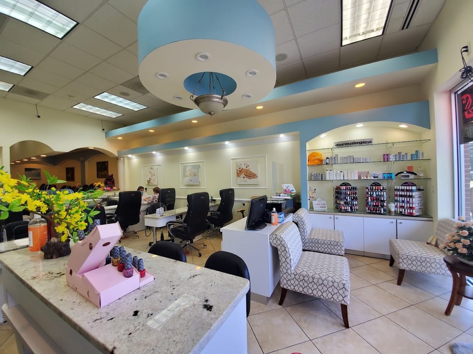 Lotus Nails & spa photo 1