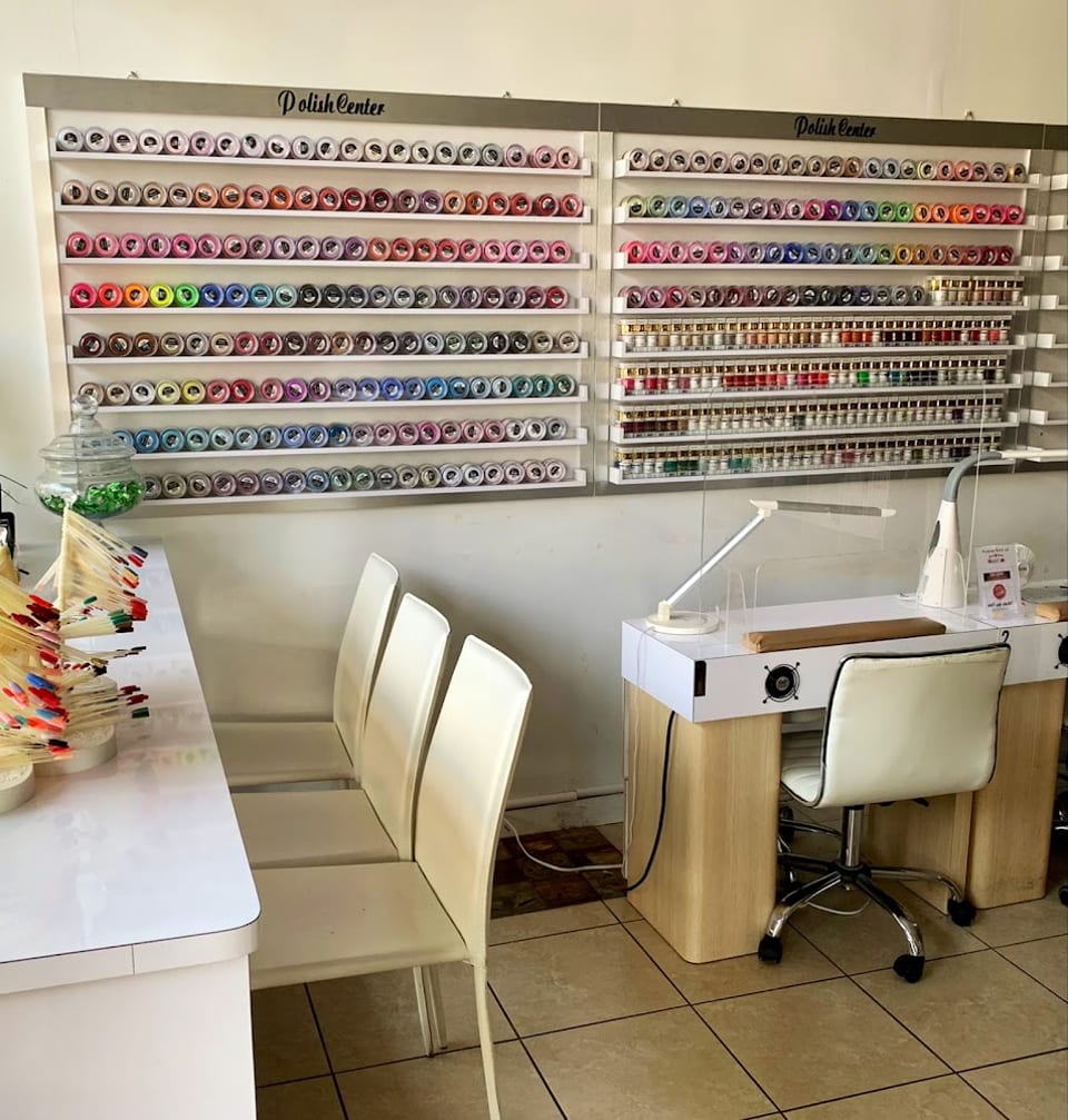 Mavana Nails & Waxing photo 1