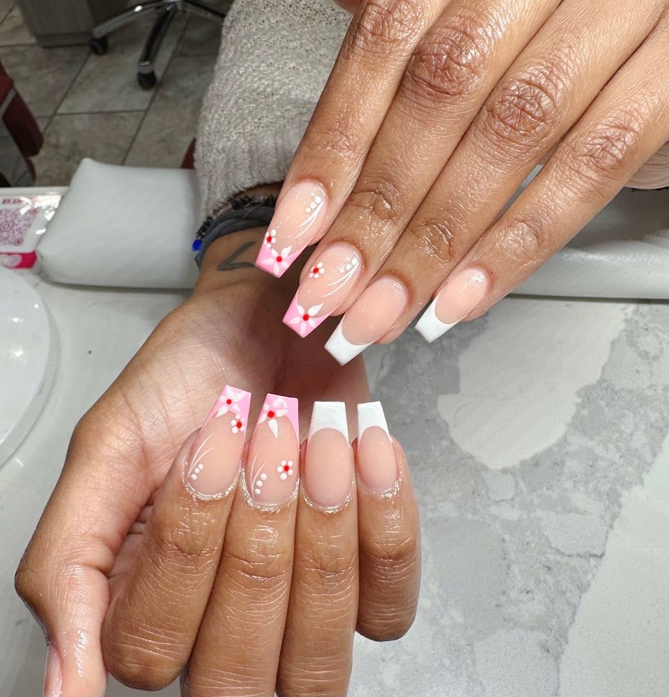 Nails Lounge photo 1