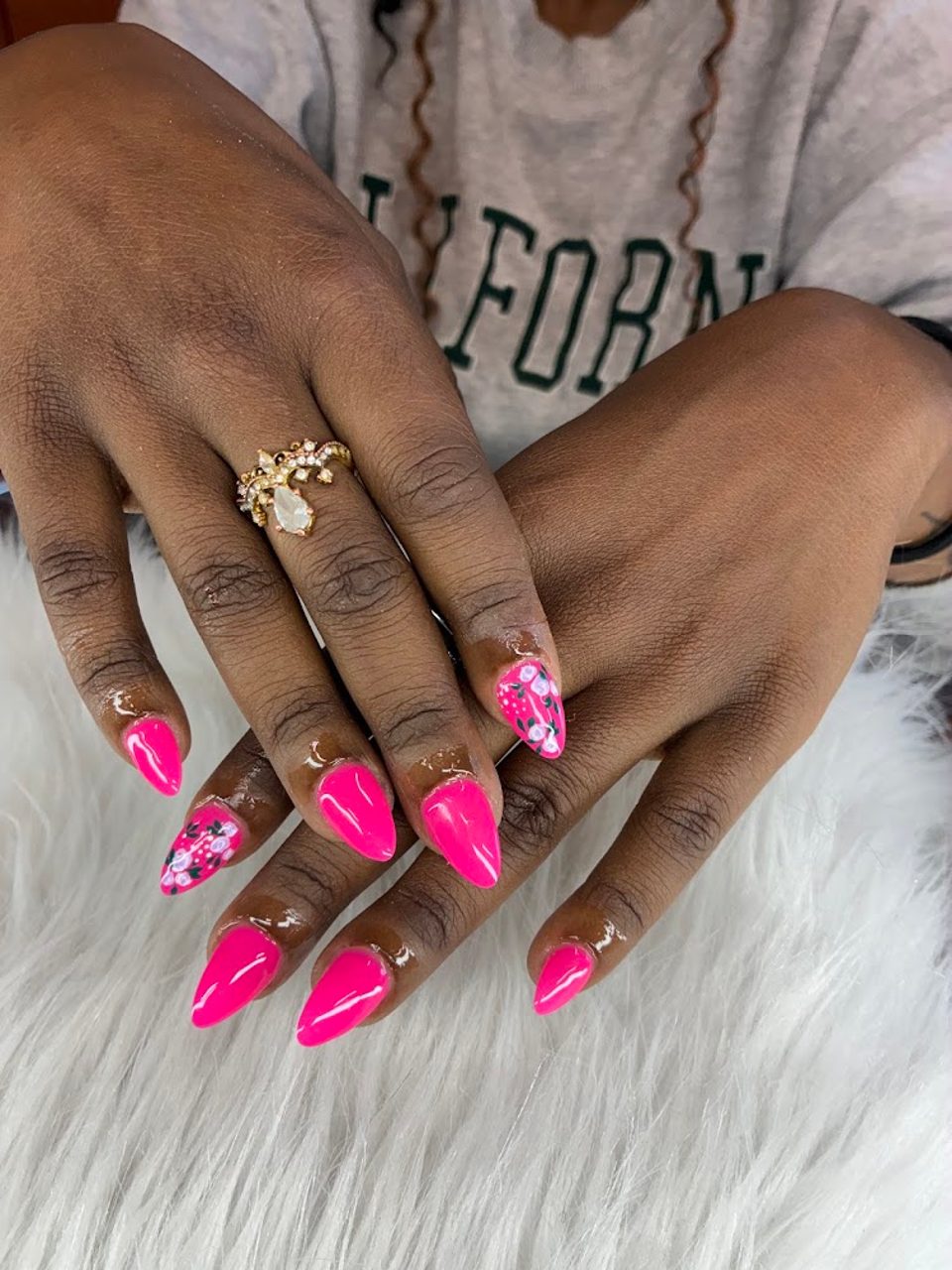Royal Spa & Nails photo 1