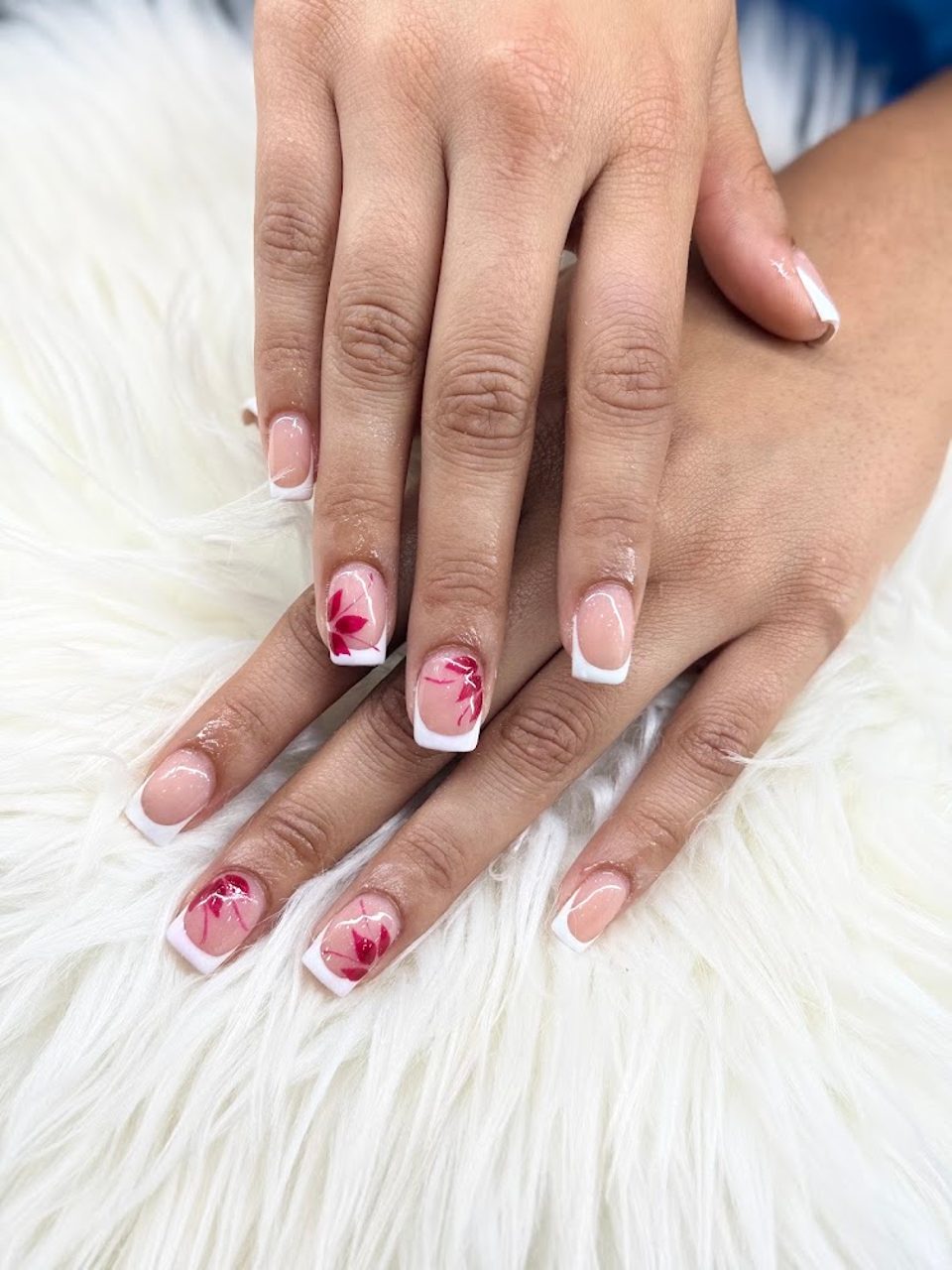 Sparkle And Pop Nails photo 1