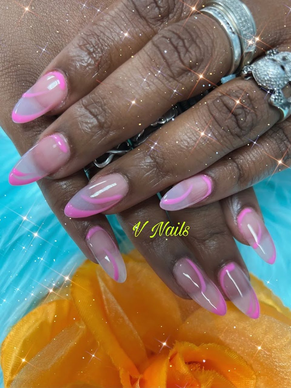 V NAILS photo 1
